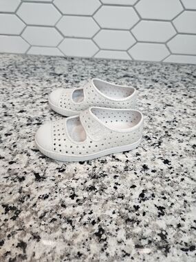 Native Shoes Kids Sparkle Mary Jane Sneakers in White c7